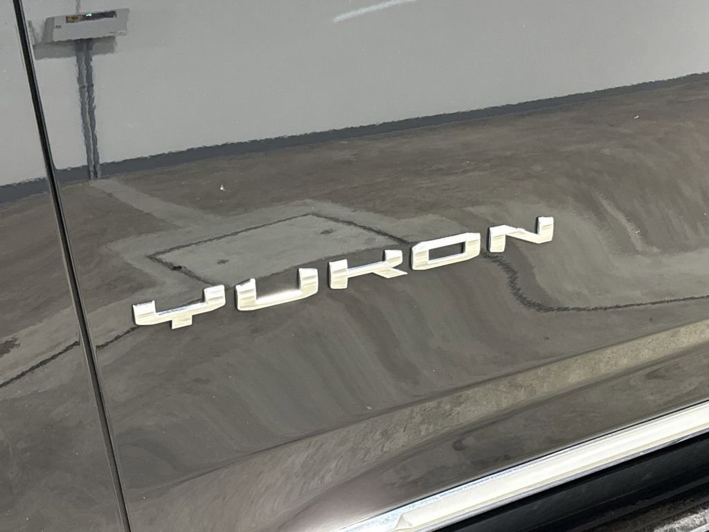 Used 2024 GMC Yukon SLT image 26