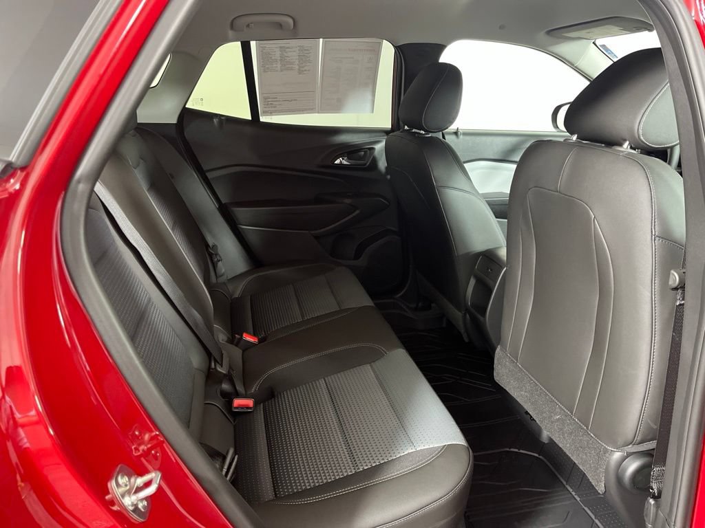 Certified 2026 Chevrolet Trax LT w/ Driver Confidence Package FWD image 11