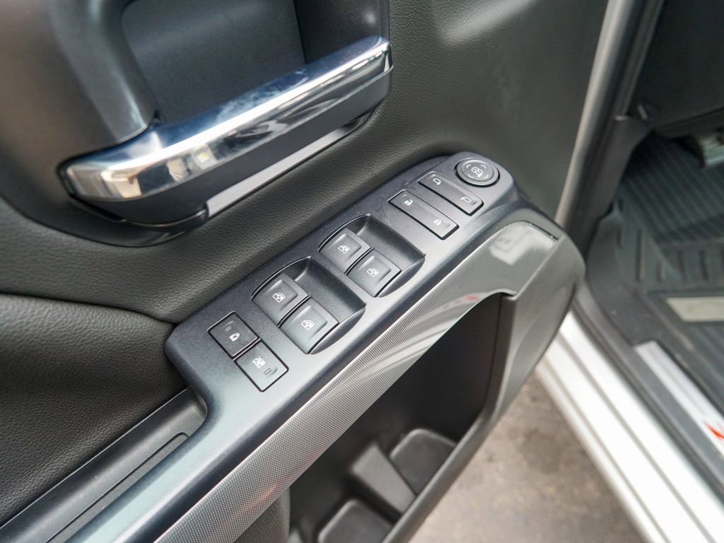 Used 2018 Chevrolet Silverado 1500 LT w/ Texas Edition image 16