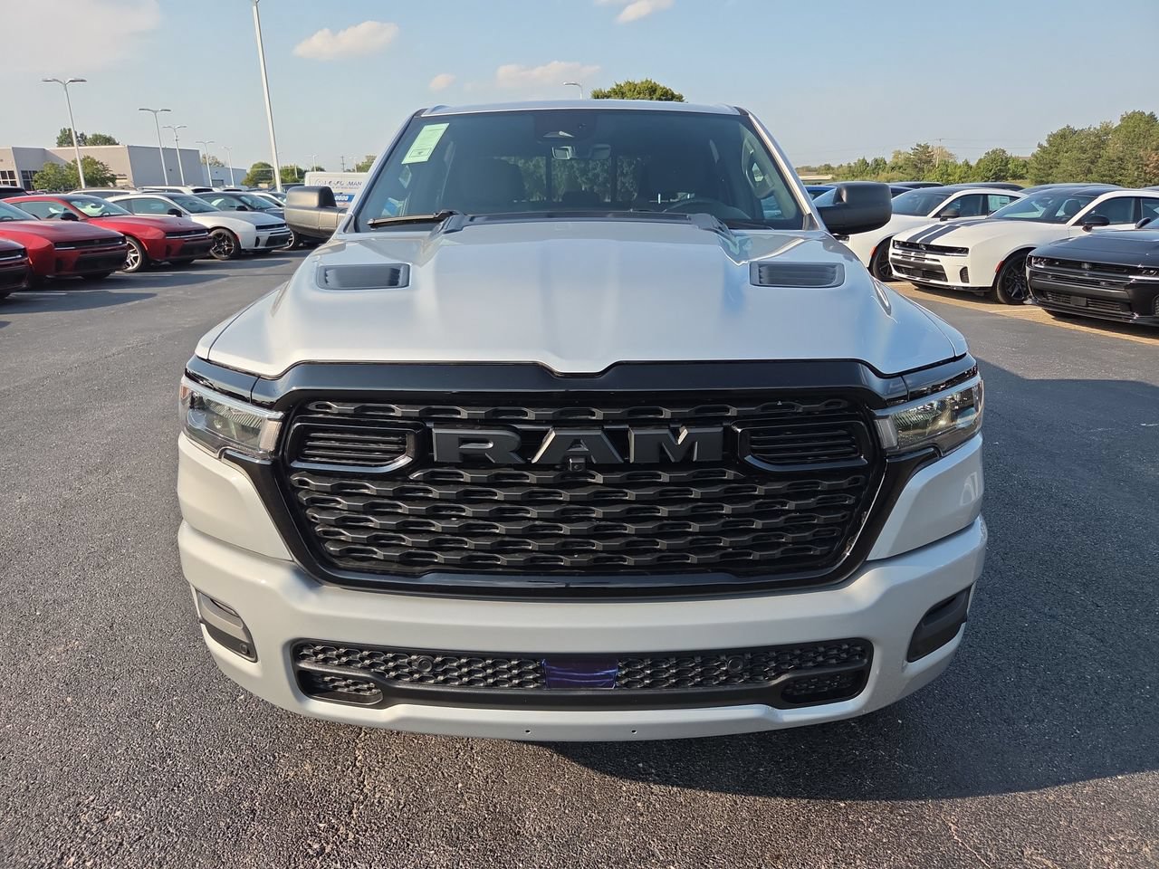 New 2026 RAM 1500 Express AWD/4WD image 21