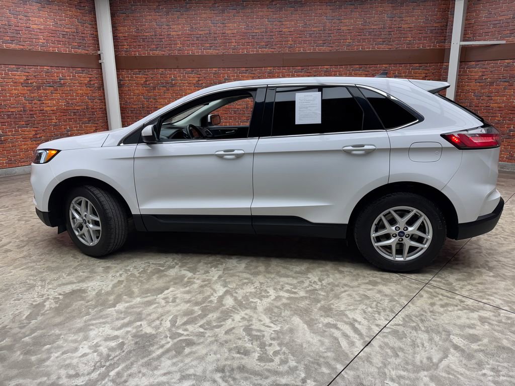 Certified 2022 Ford Edge SEL AWD/4WD image 2