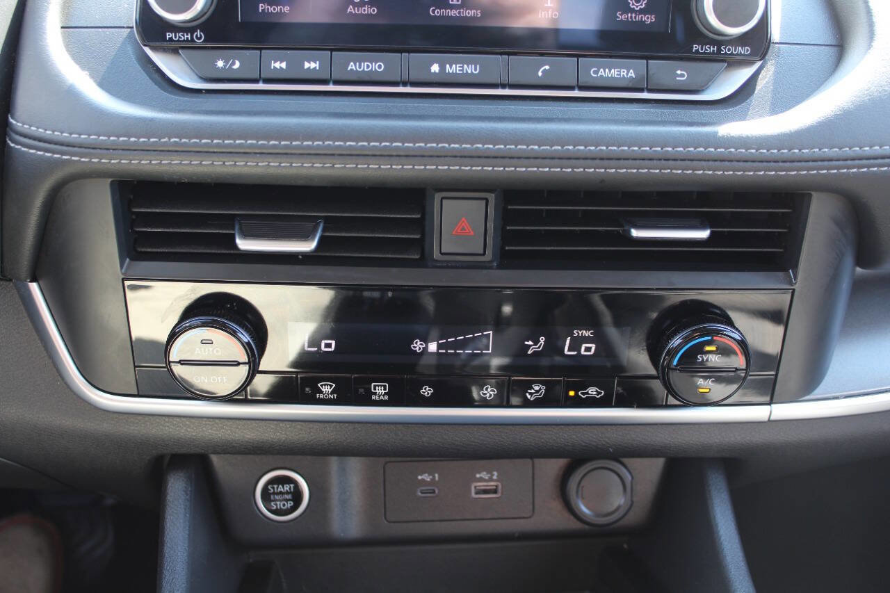 Used 2023 Nissan Rogue SV image 18