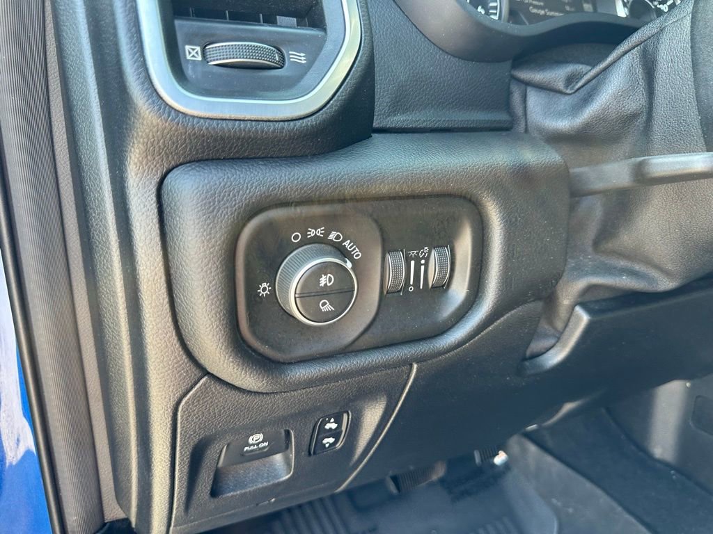Used 2019 RAM 1500 Big Horn AWD/4WD image 13