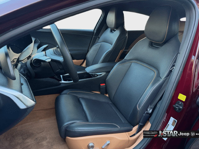 Used 2025 Lucid Air Touring AWD/4WD image 10