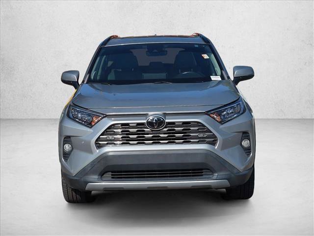 Used 2020 Toyota RAV4 Limited FWD image 2
