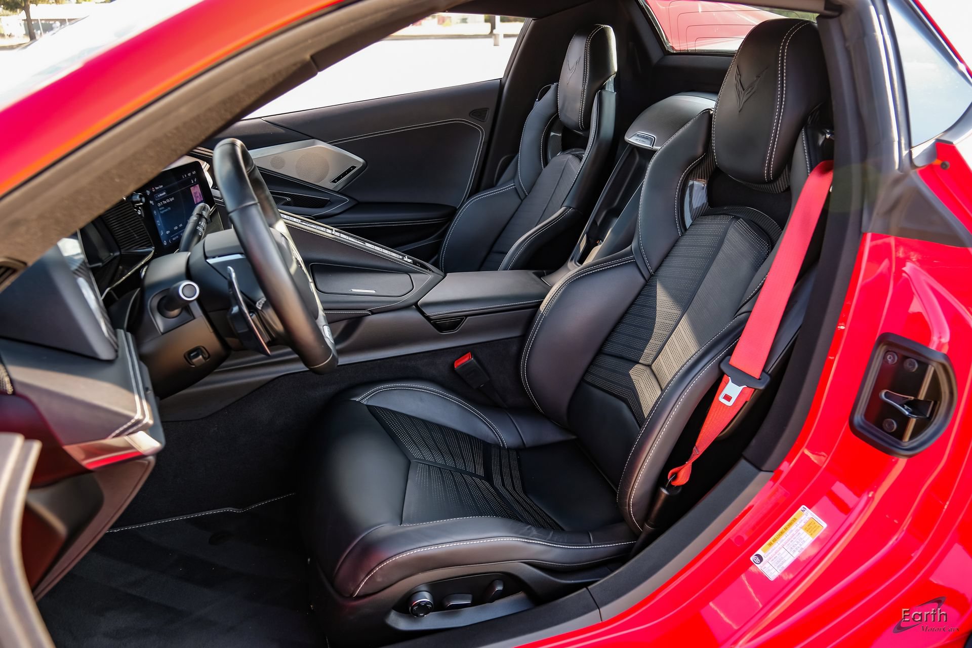 Used 2024 Chevrolet Corvette Z06 w/ Z07 Performance Package RWD image 38