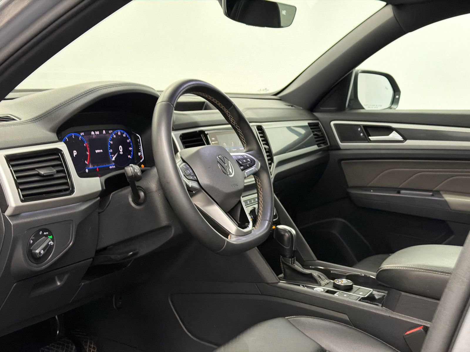 Used 2021 Volkswagen Atlas Cross Sport SEL image 16