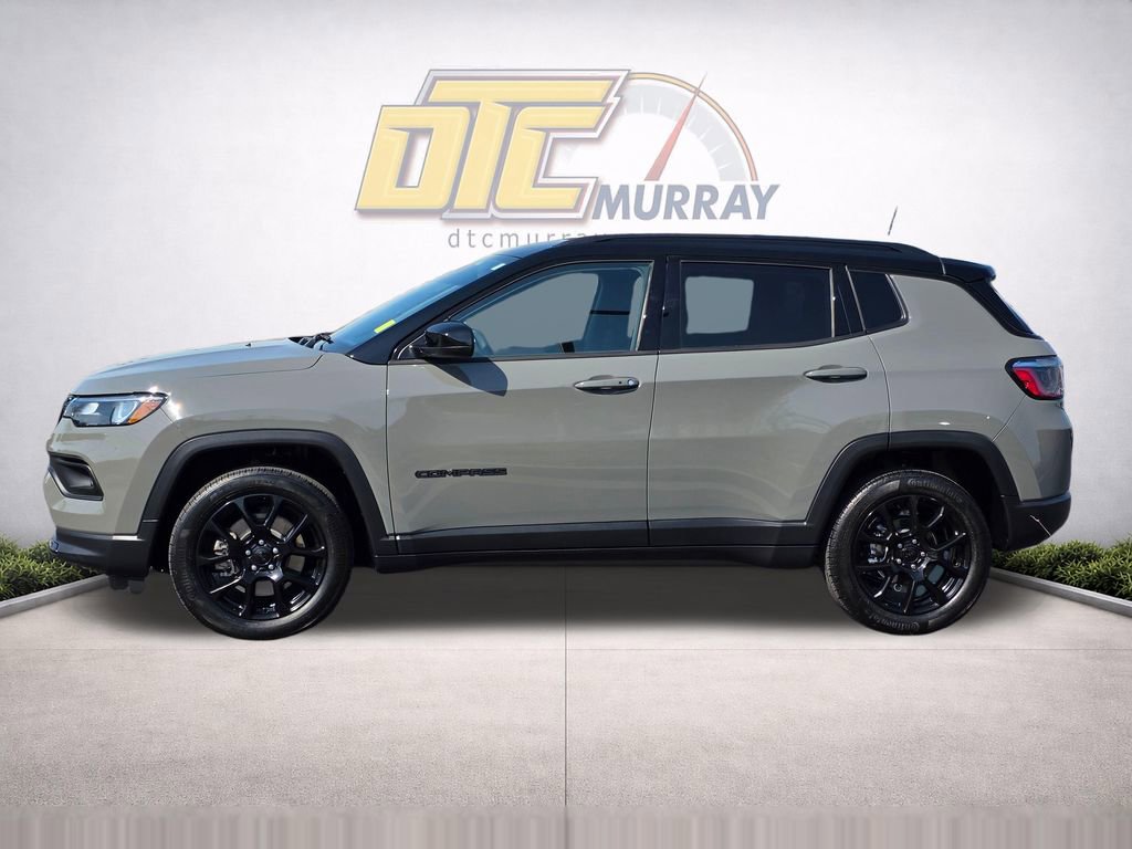 Used 2023 Jeep Compass Latitude AWD/4WD image 8