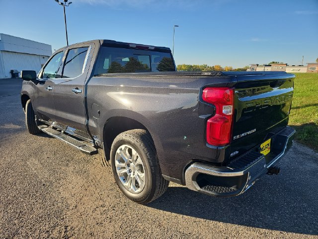 Used 2023 Chevrolet Silverado 1500 LTZ w/ LTZ Premium Package AWD/4WD image 3