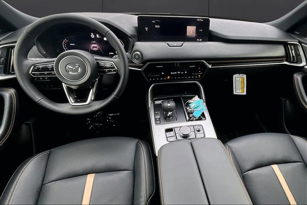 Used 2026 MAZDA CX-90 3.3 Turbo w/ Premium Plus Pkg image 5