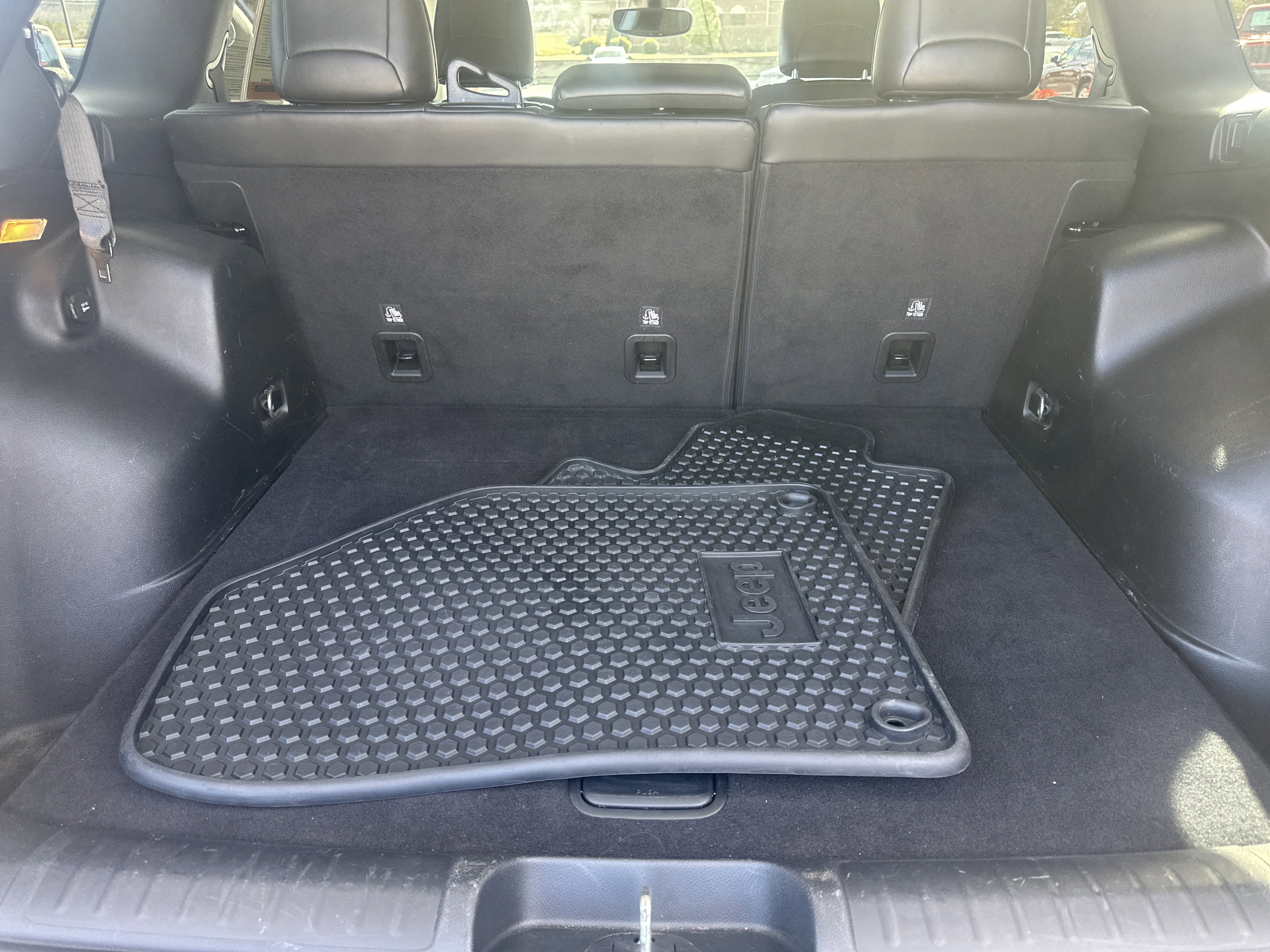 Used 2019 Jeep Cherokee Trailhawk w/ Comfort/Convenience Group image 22