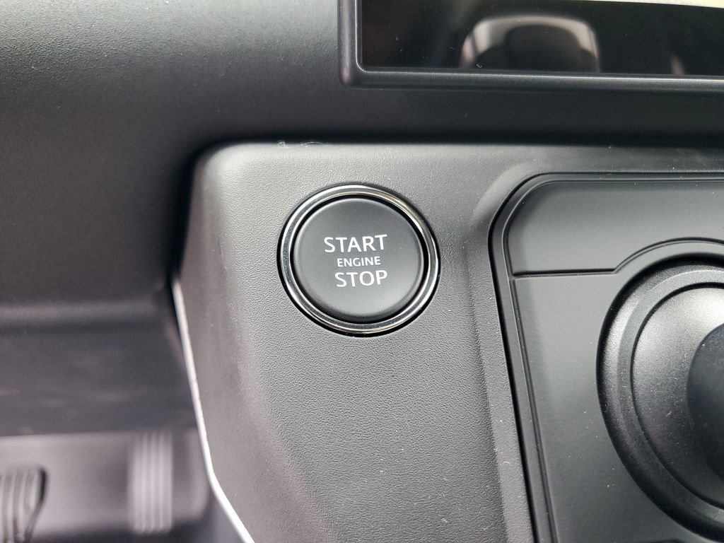 New 2026 Land Rover Defender 130 X-Dynamic SE AWD/4WD image 19