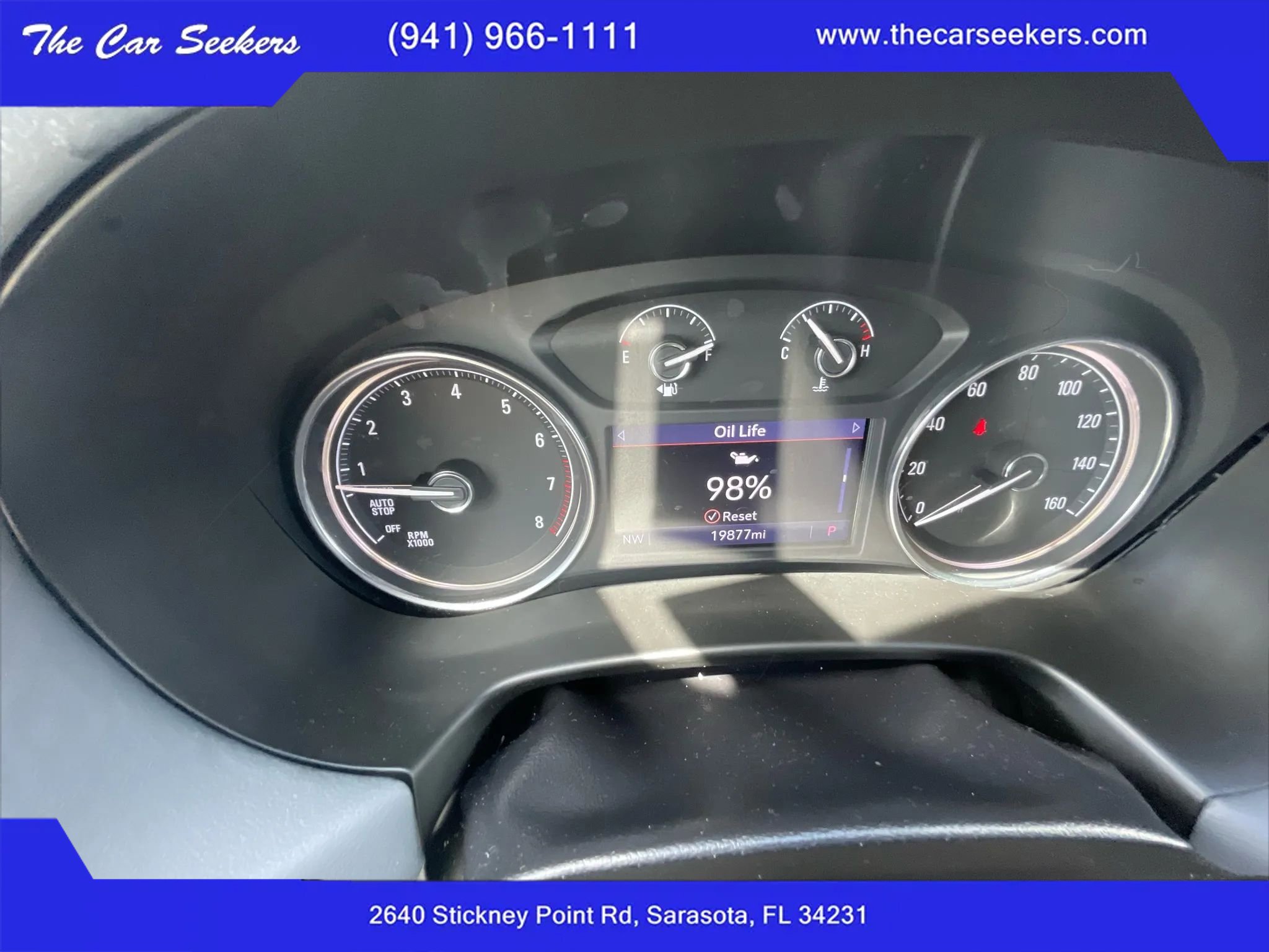 Used 2020 Buick Enclave Essence image 12