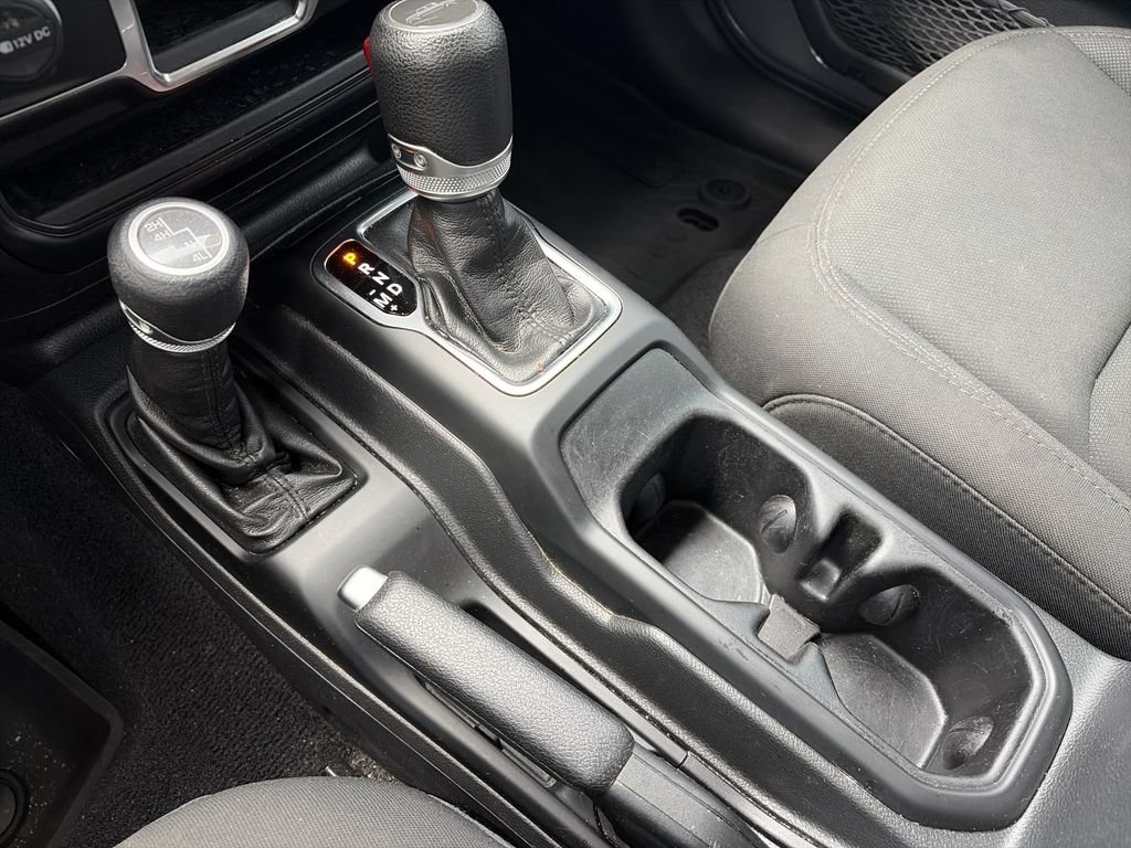 Used 2022 Jeep Gladiator Sport AWD/4WD image 26