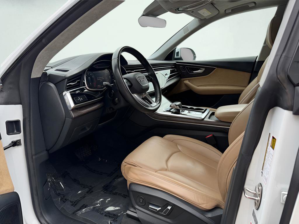 Used 2019 Audi Q8 Prestige w/ Luxury Package image 17