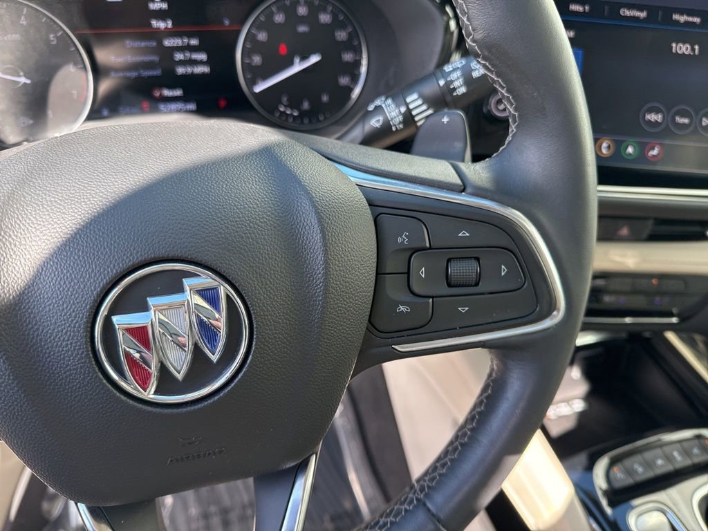 Used 2021 Buick Envision Avenir w/ Technology Package II image 16