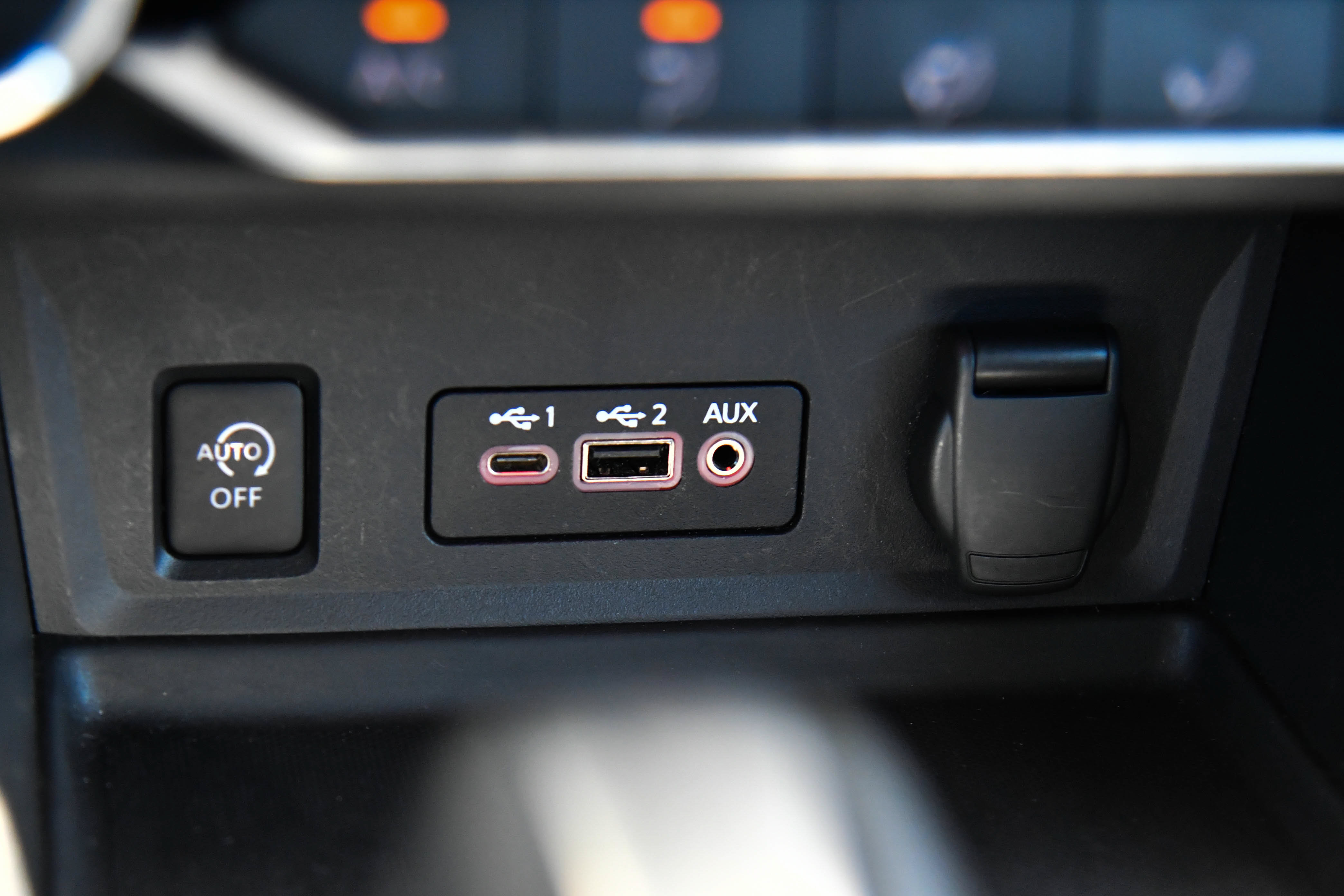 Used 2024 Nissan Sentra SV FWD image 22