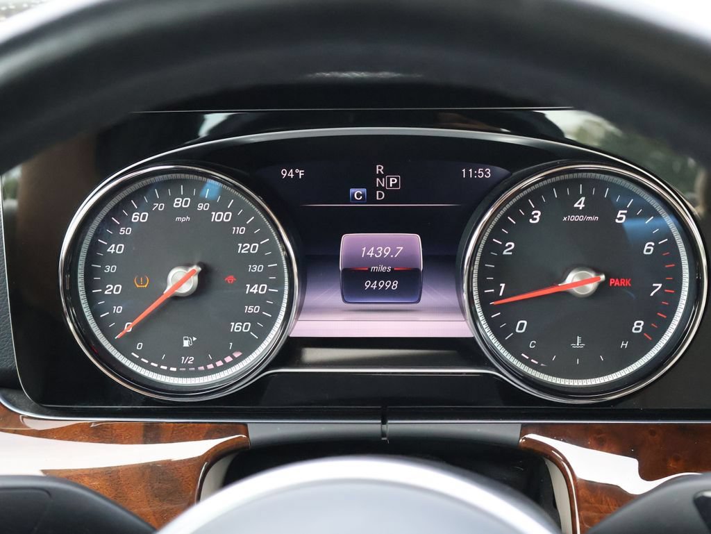 Used 2019 Mercedes-Benz E 300 4MATIC image 31