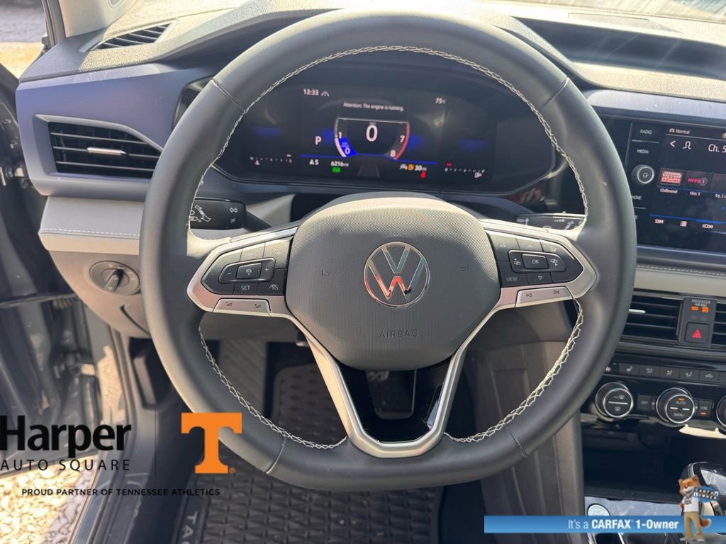 Used 2024 Volkswagen Taos SE image 17