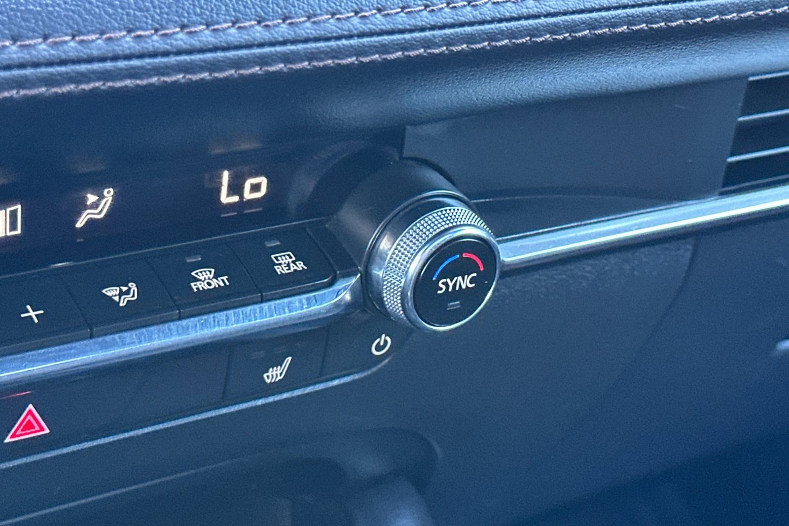 Used 2025 MAZDA MAZDA3 2.5 S Hatchback w/ Premium Pkg image 30