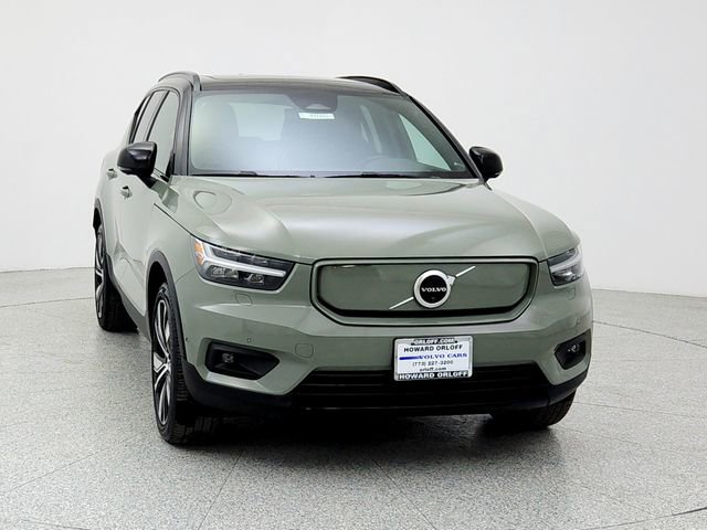 Certified 2022 Volvo XC40 P8 Recharge Plus image 2