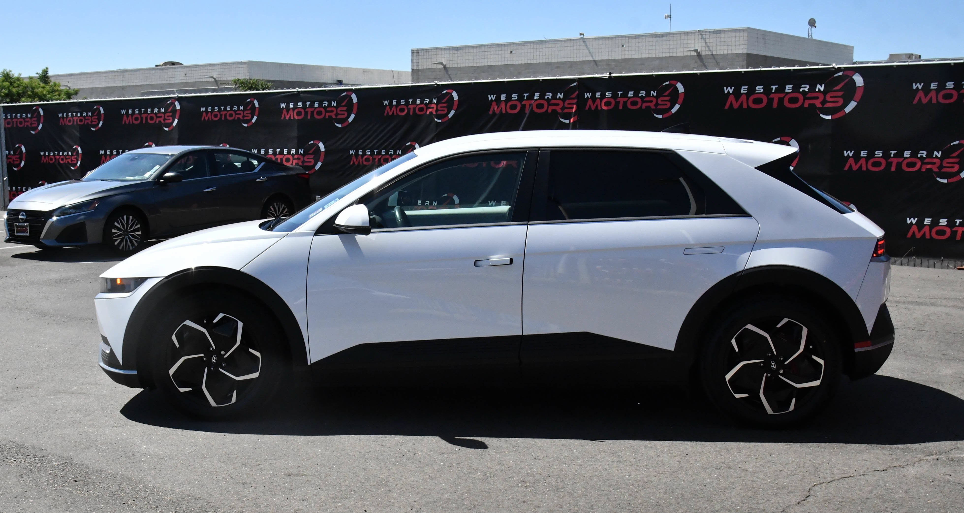 Used 2024 Hyundai Ioniq 5 SE RWD image 4