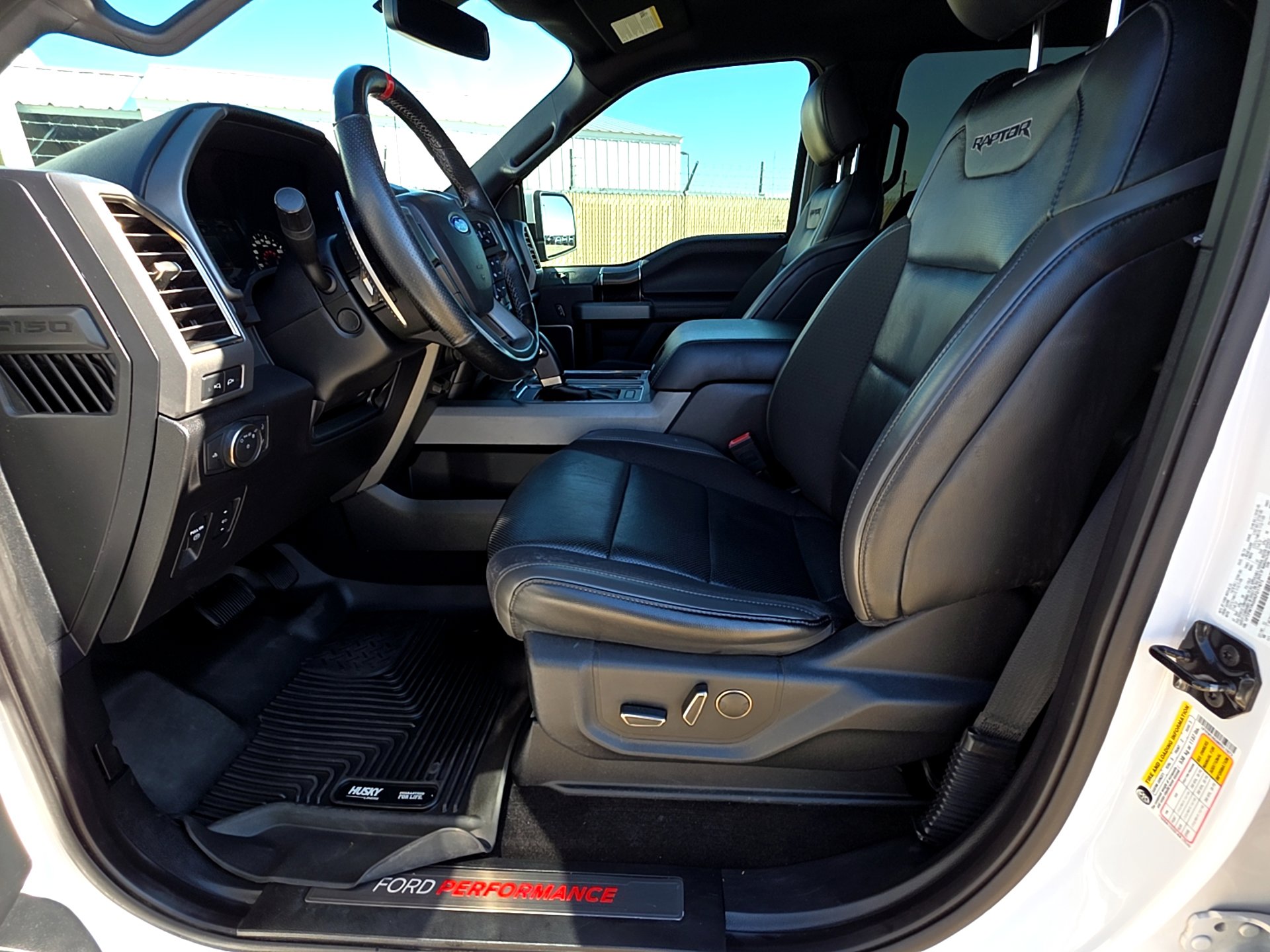 Used 2019 Ford F150 Raptor w/ Equipment Group 802A Luxury image 15