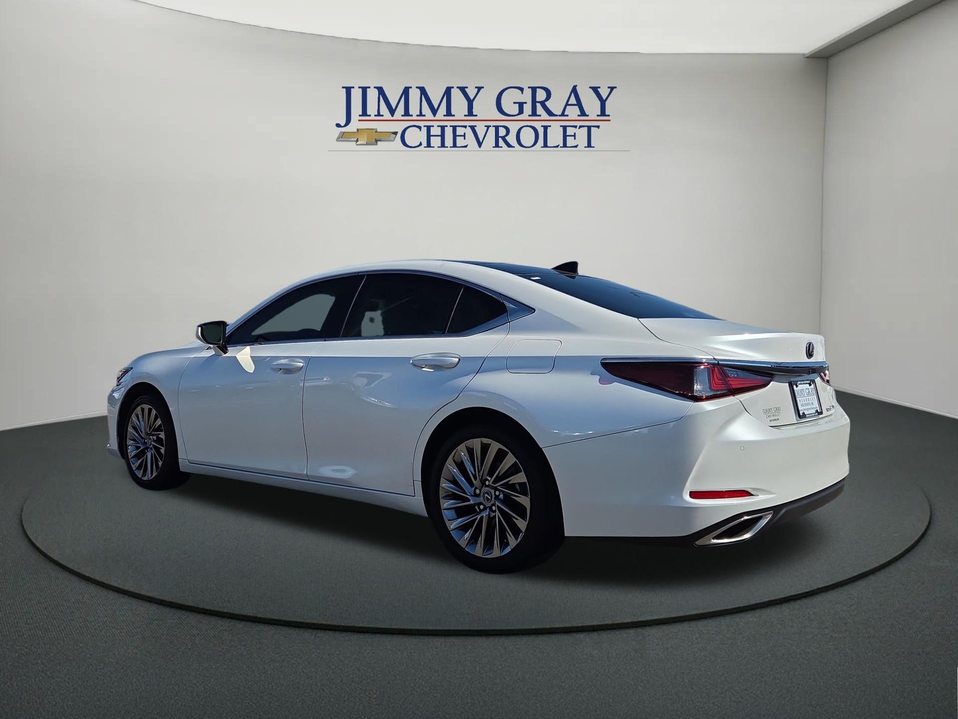 Used 2024 Lexus ES 350 w/ Technology Package FWD image 3