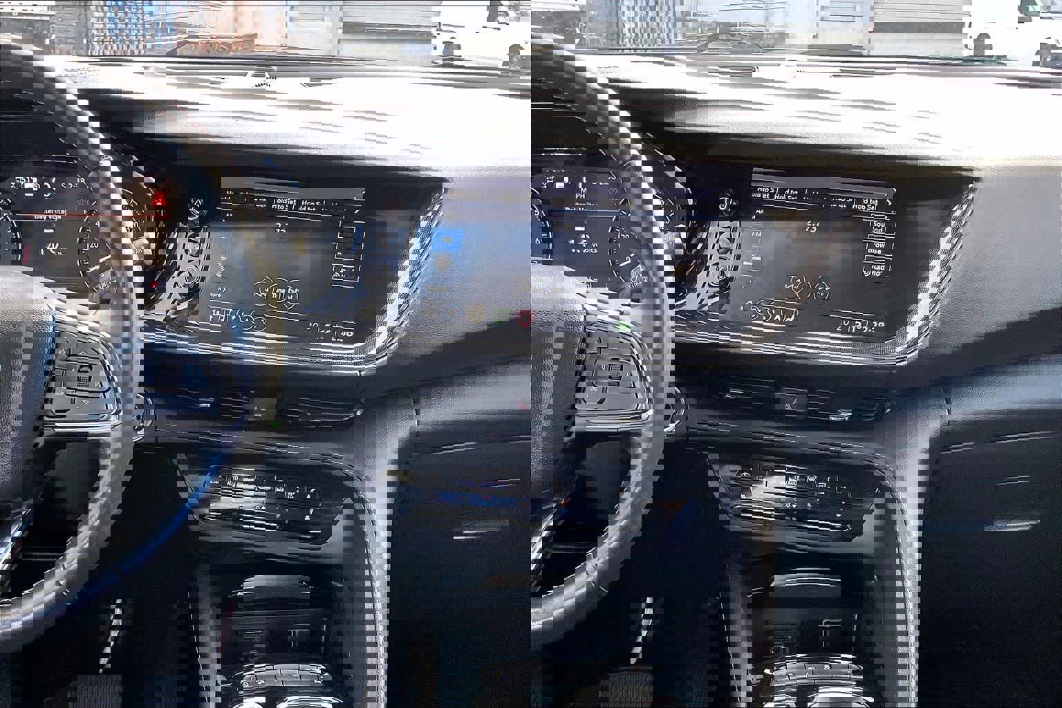 Used 2021 Buick Envision Essence w/ Technology Package I image 9