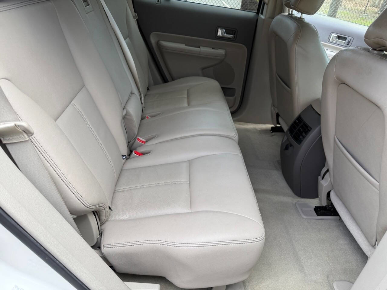 Used 2010 Ford Edge SEL AWD/4WD image 17