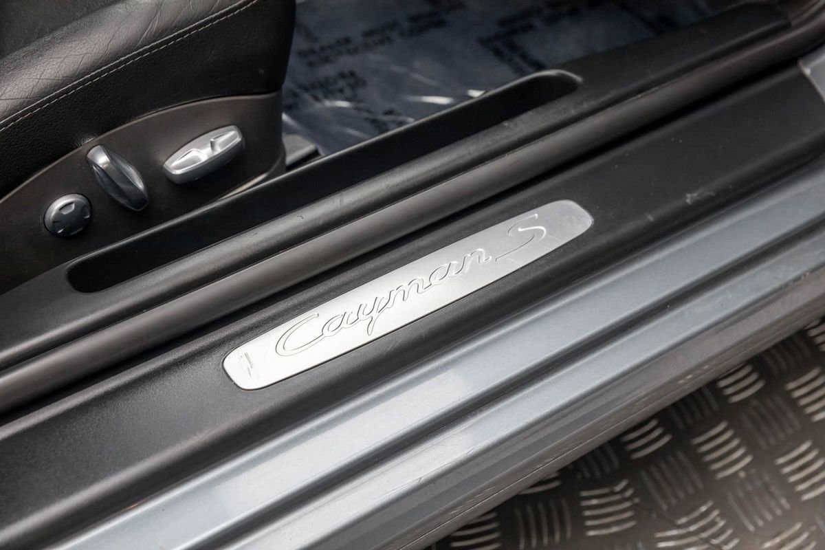 Used 2006 Porsche Cayman S image 39