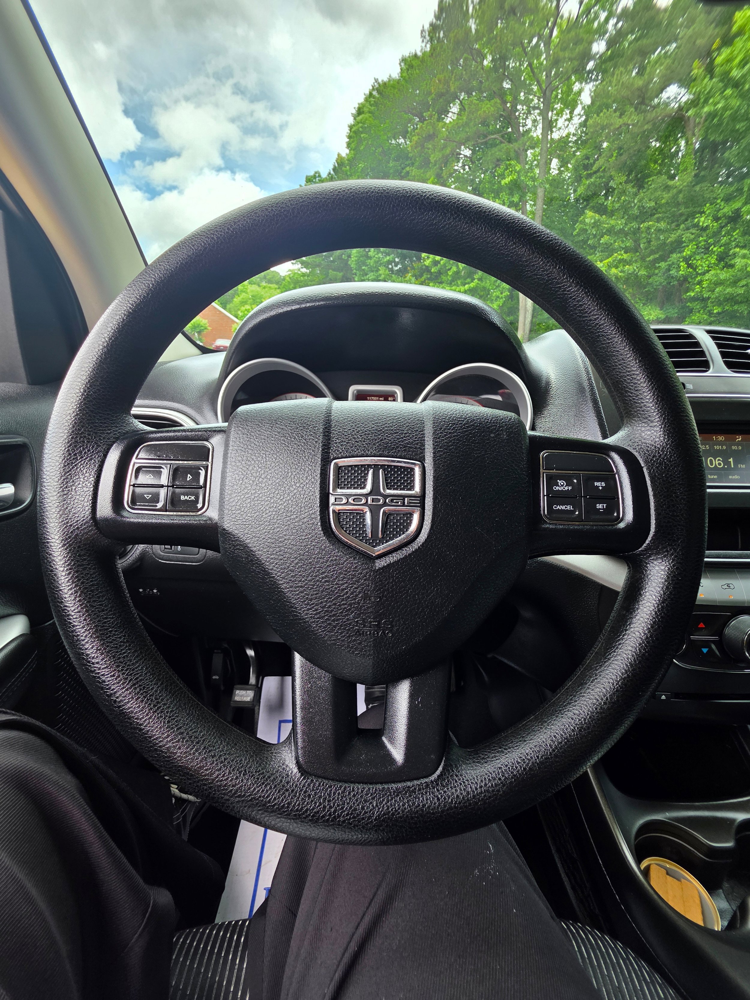 Used 2016 Dodge Journey SXT w/ Comfort/Convenience Group FWD image 9