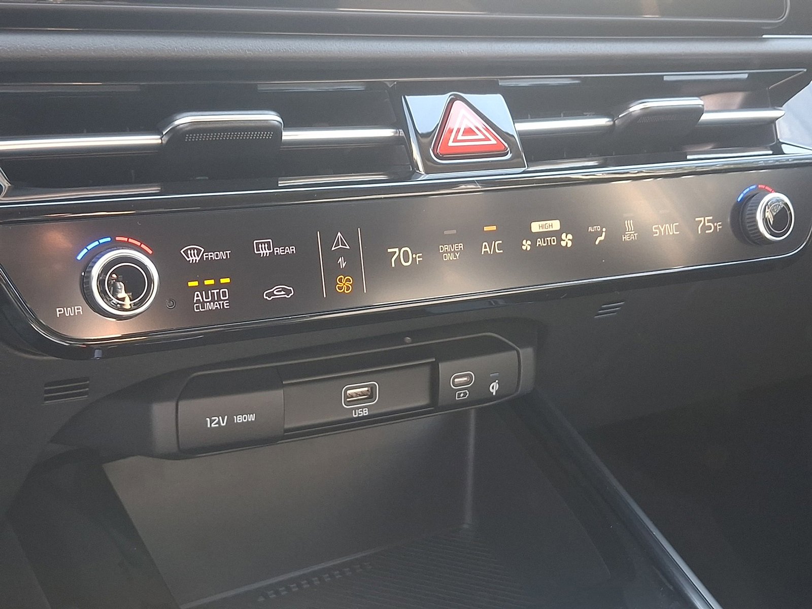 New 2025 Kia Niro Wind image 16