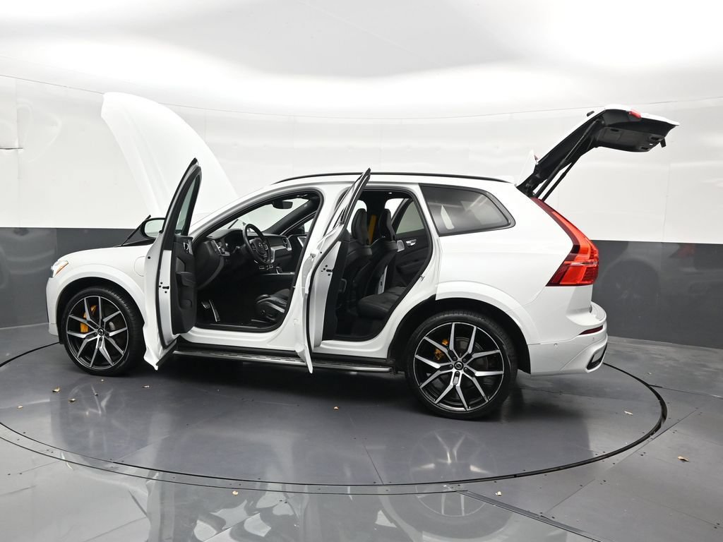 Certified 2022 Volvo XC60 T8 Polestar w/ Protection Package Premier AWD/4WD image 34