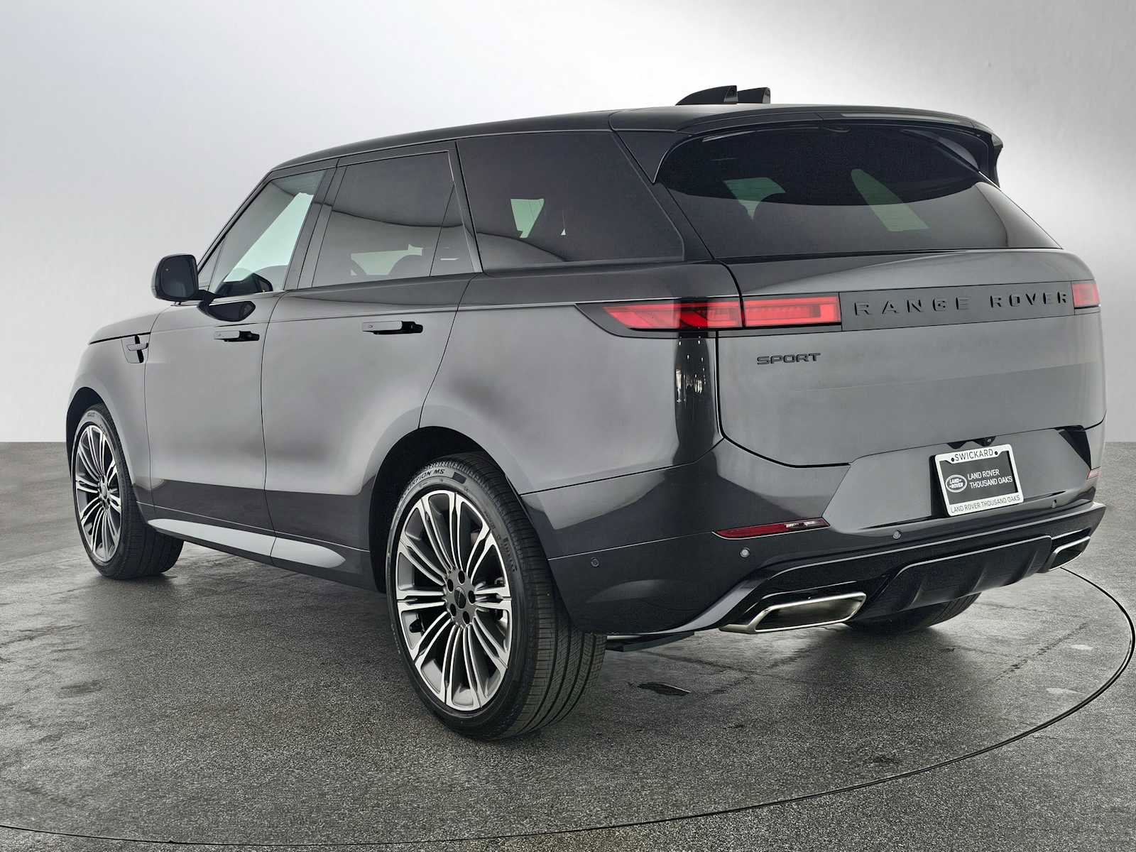 New 2026 Land Rover Range Rover Sport Dynamic SE AWD/4WD image 3