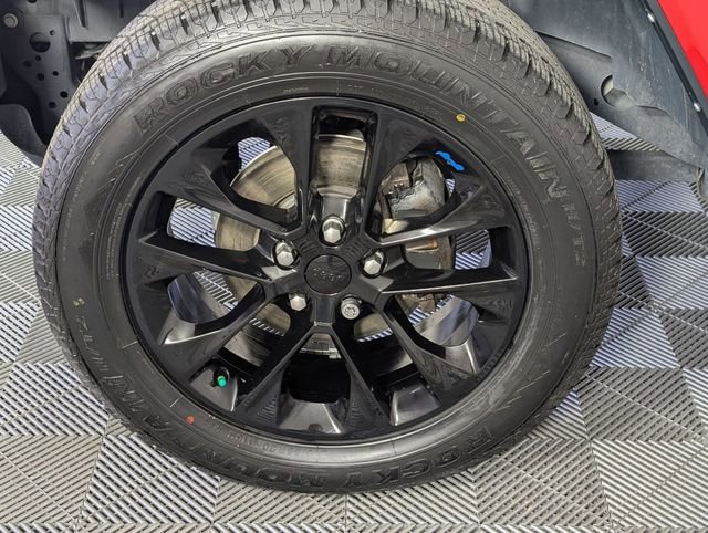 Certified 2022 Jeep Wrangler Unlimited Sahara image 8