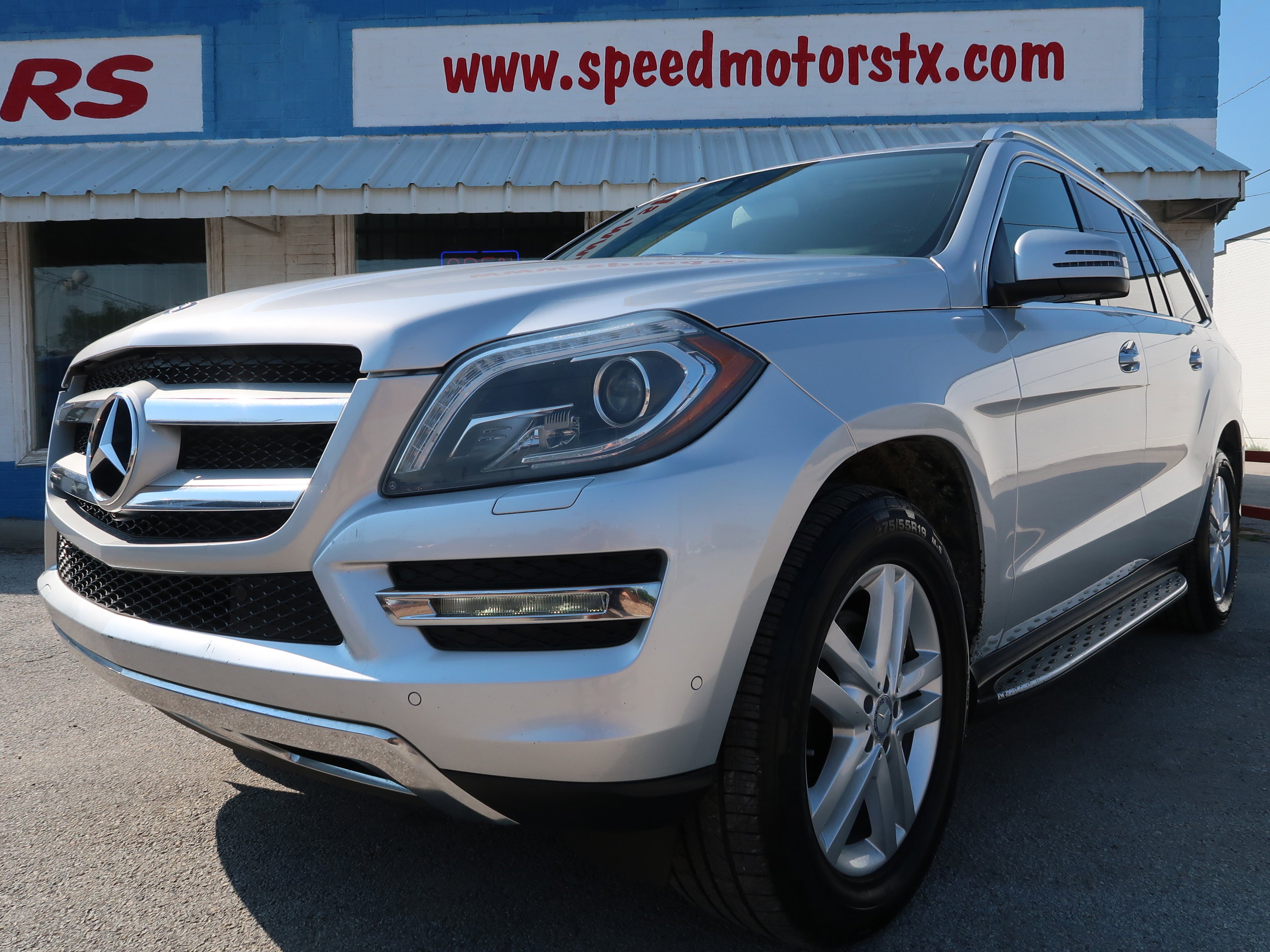 Used 2014 Mercedes-Benz GL 350 4MATIC 4dr GL 350 BlueTEC image 5