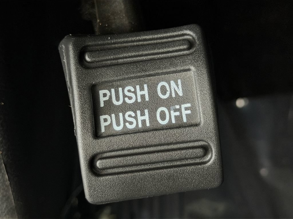 Used 2016 Chevrolet Colorado Z71 AWD/4WD image 48