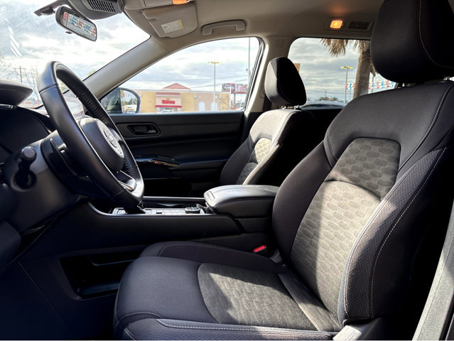 Certified 2024 Nissan Pathfinder SV image 10