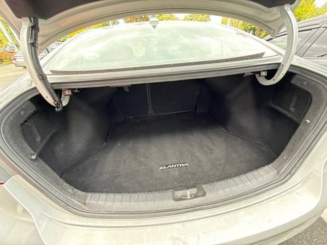 Used 2018 Hyundai Elantra Sport w/ Cargo Package FWD image 9