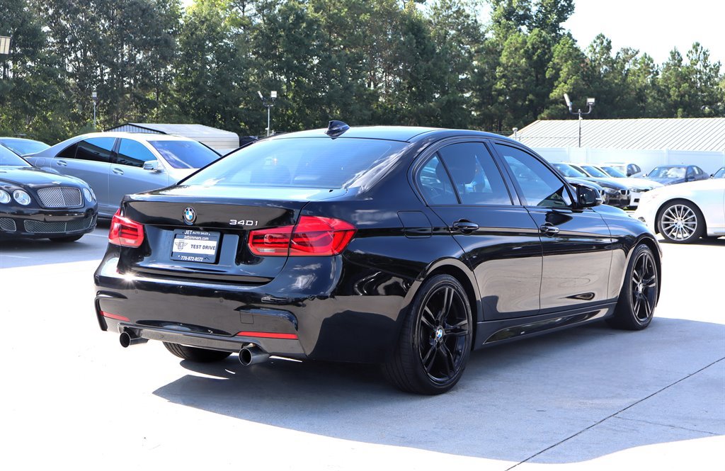 Used 2016 BMW 340i Sedan w/ M Sport Package RWD image 7