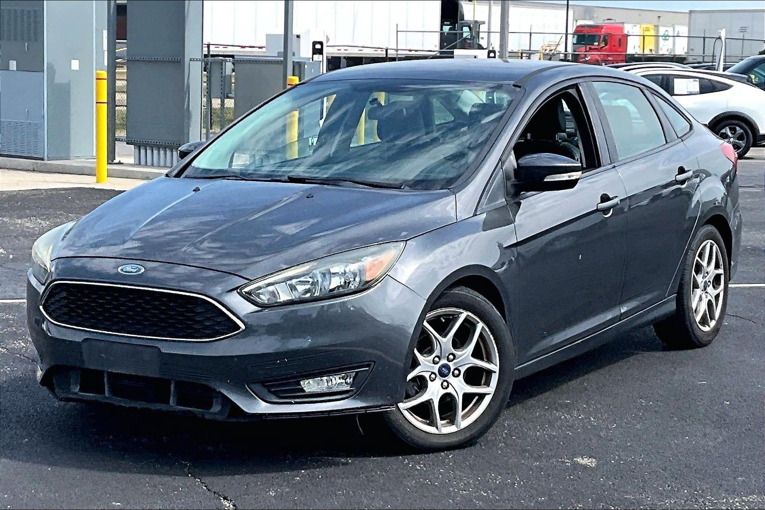 Used 2015 Ford Focus SE w/ Equipment Group 201A FWD image 8