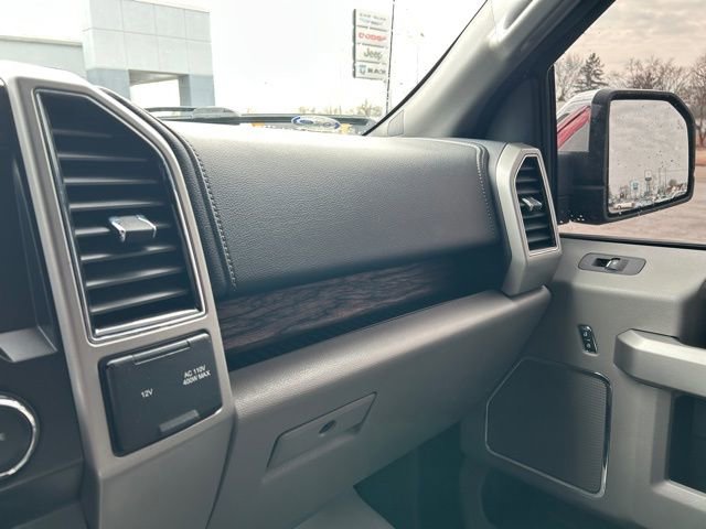 Used 2019 Ford F150 Lariat image 34