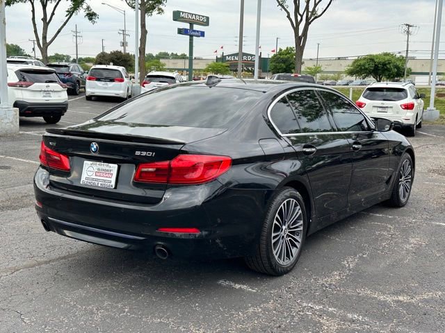 Used 2017 BMW 530i xDrive AWD/4WD image 4