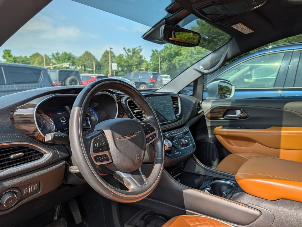 Used 2021 Chrysler Pacifica Pinnacle AWD/4WD image 6
