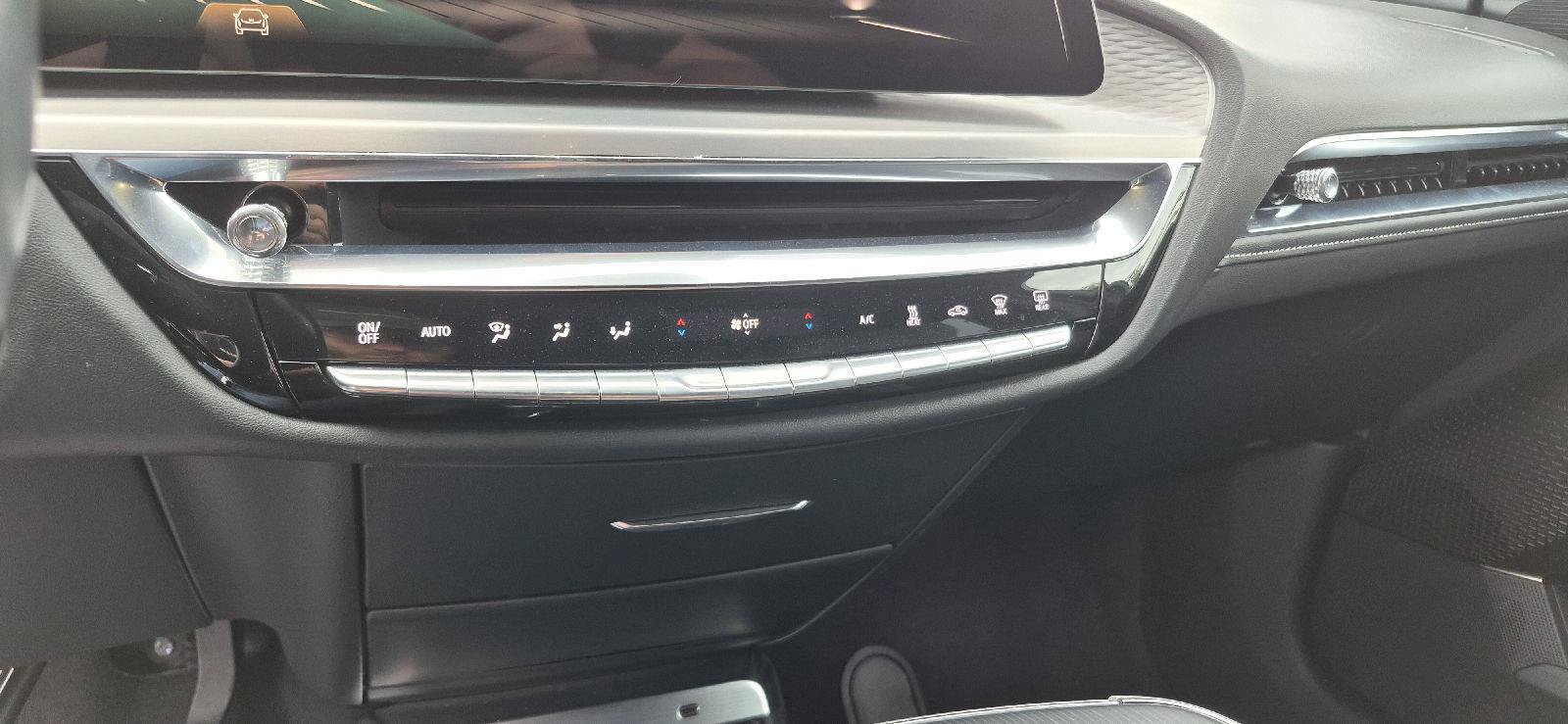 Used 2024 Cadillac Lyriq Luxury w/ LPO, Floor Liner Package AWD/4WD image 11