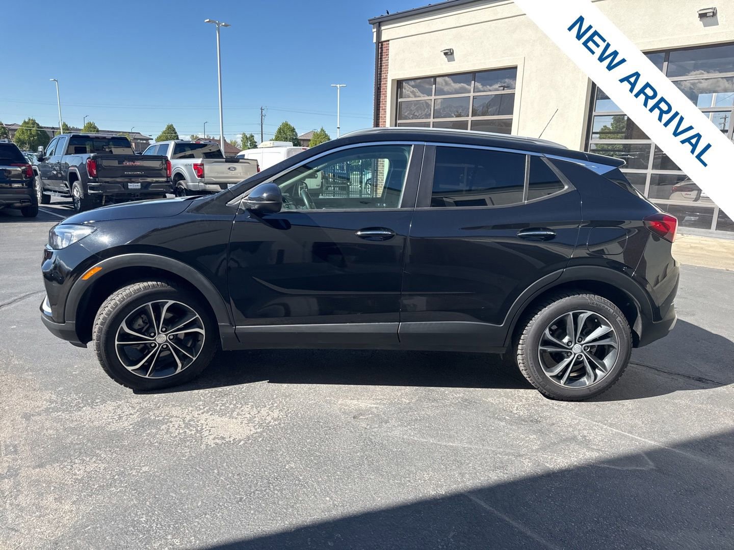 Used 2021 Buick Encore GX Select AWD/4WD image 4