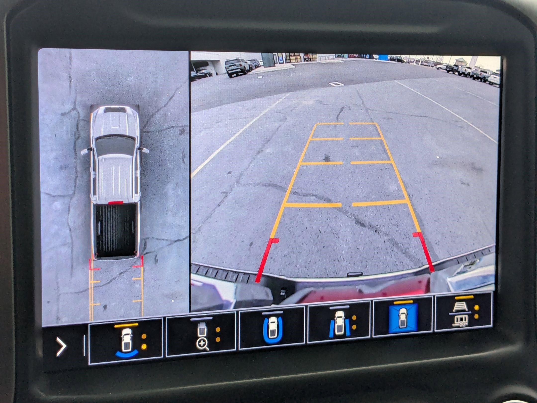 Used 2022 GMC Sierra 3500 Denali w/ Denali Ultimate Package image 25