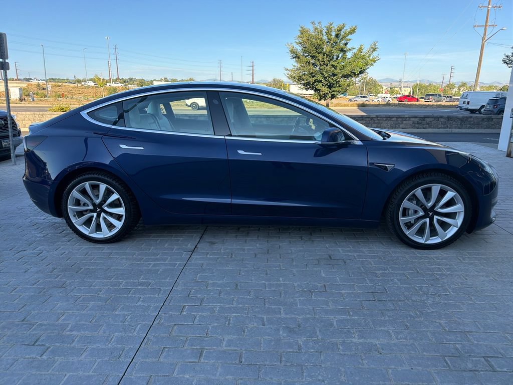 Used 2018 Tesla Model 3 Long Range AWD/4WD image 6