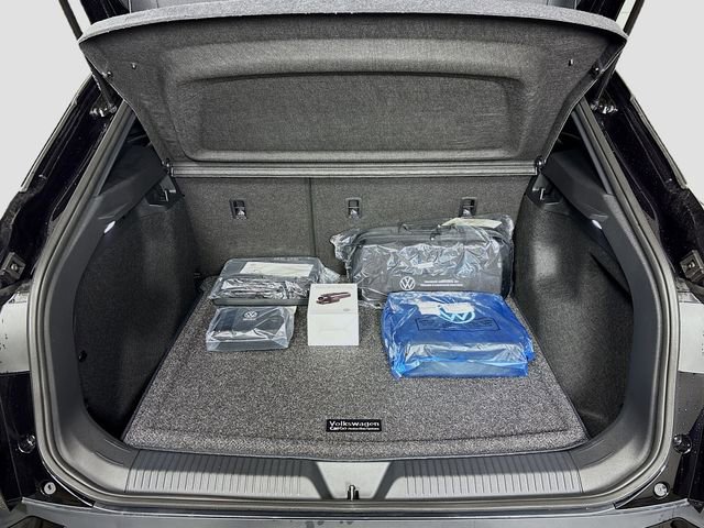 New 2026 Volkswagen ID.4 Pro image 25